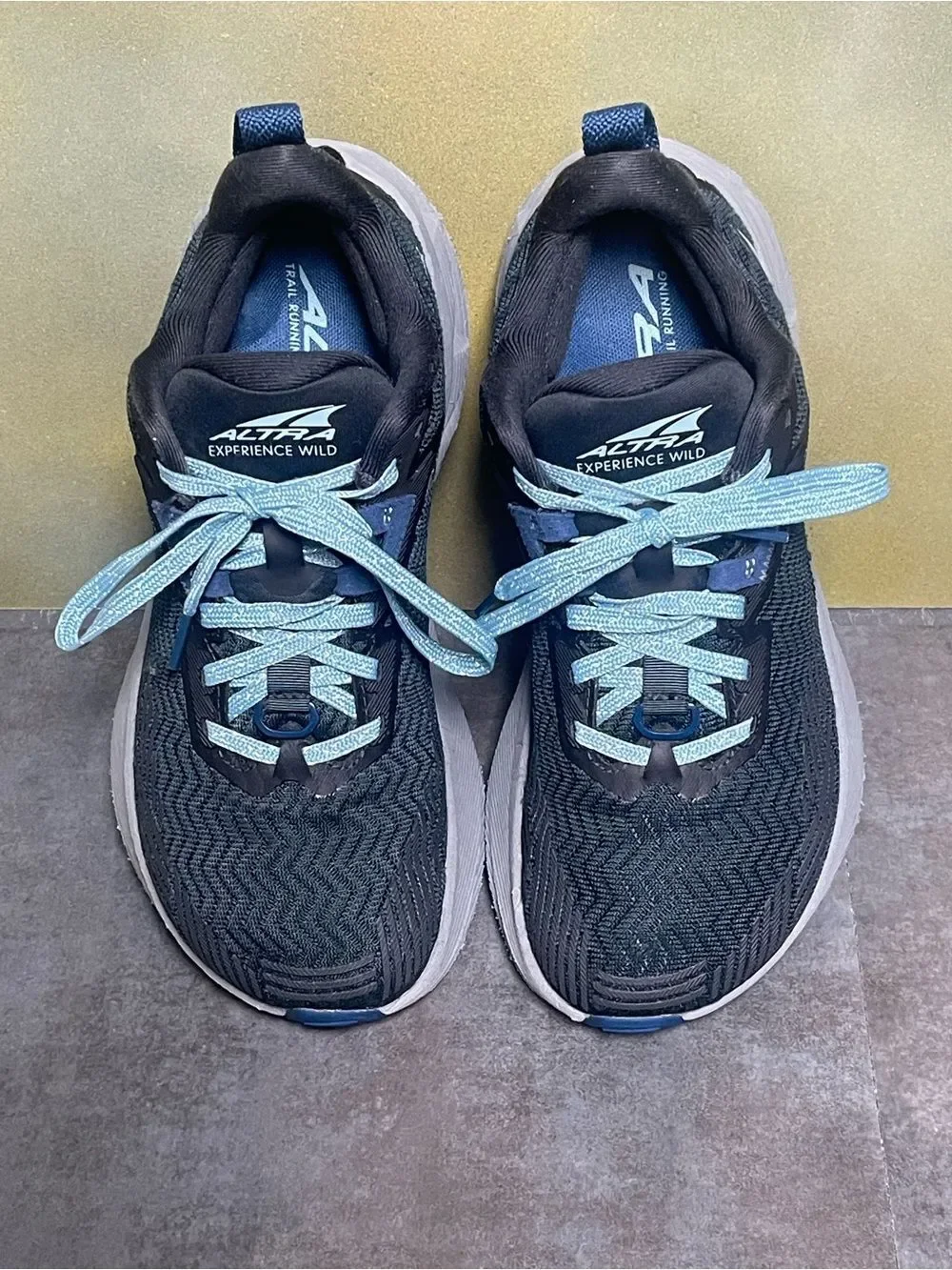 Altra Experience Wild Women's Navy Trail Running Shoes Size 7